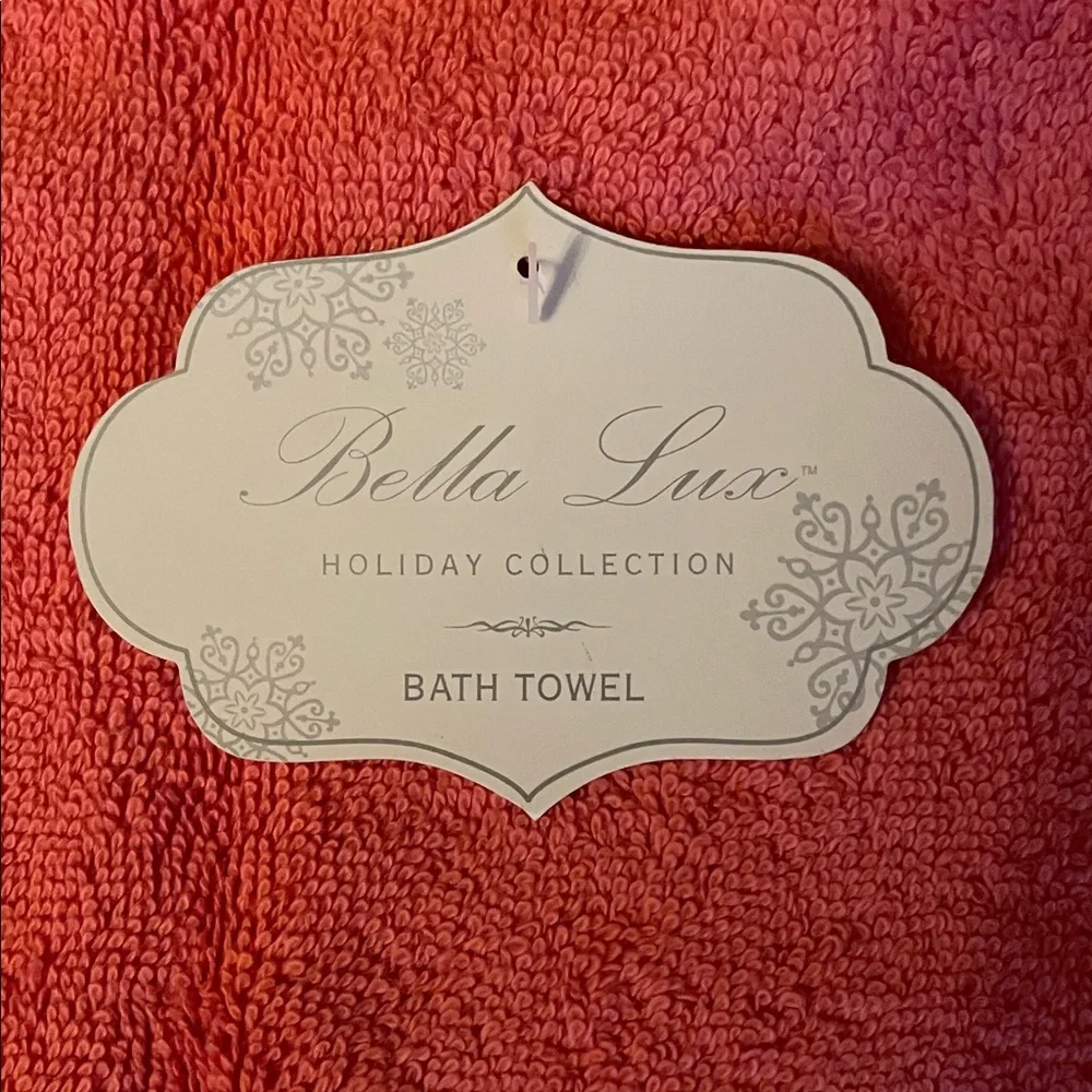 Bella Lux Elegant Christmas Coral Embellished Bath Towel
